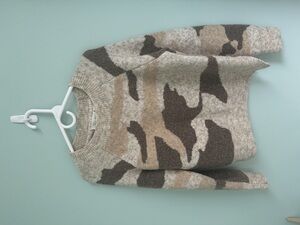 RD Style Evereve Crewneck Camo Sweater Size M